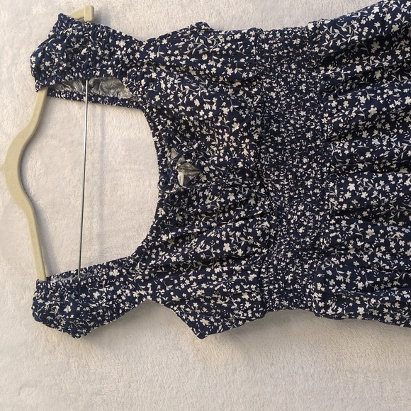 Old Navy‎ Women's Blue & White Floral Keyhole Sleeveless Mini Dress Size M - Picture 2 of 6